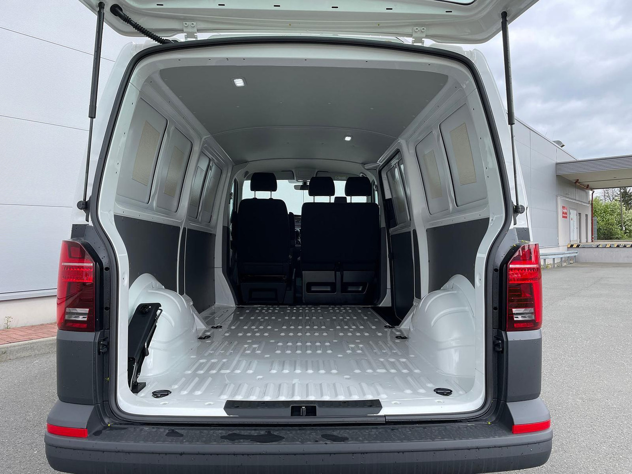 Panel van Volkswagen T6.1 Transporter Mixto lang 4M MFL LED TEMPOMAT: picture 11