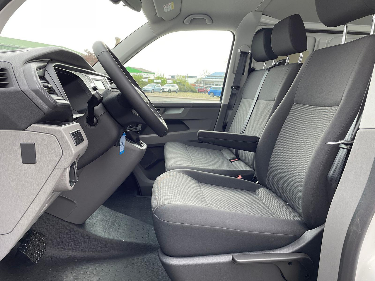 Panel van Volkswagen T6.1 Transporter Mixto lang 4M MFL LED TEMPOMAT: picture 20