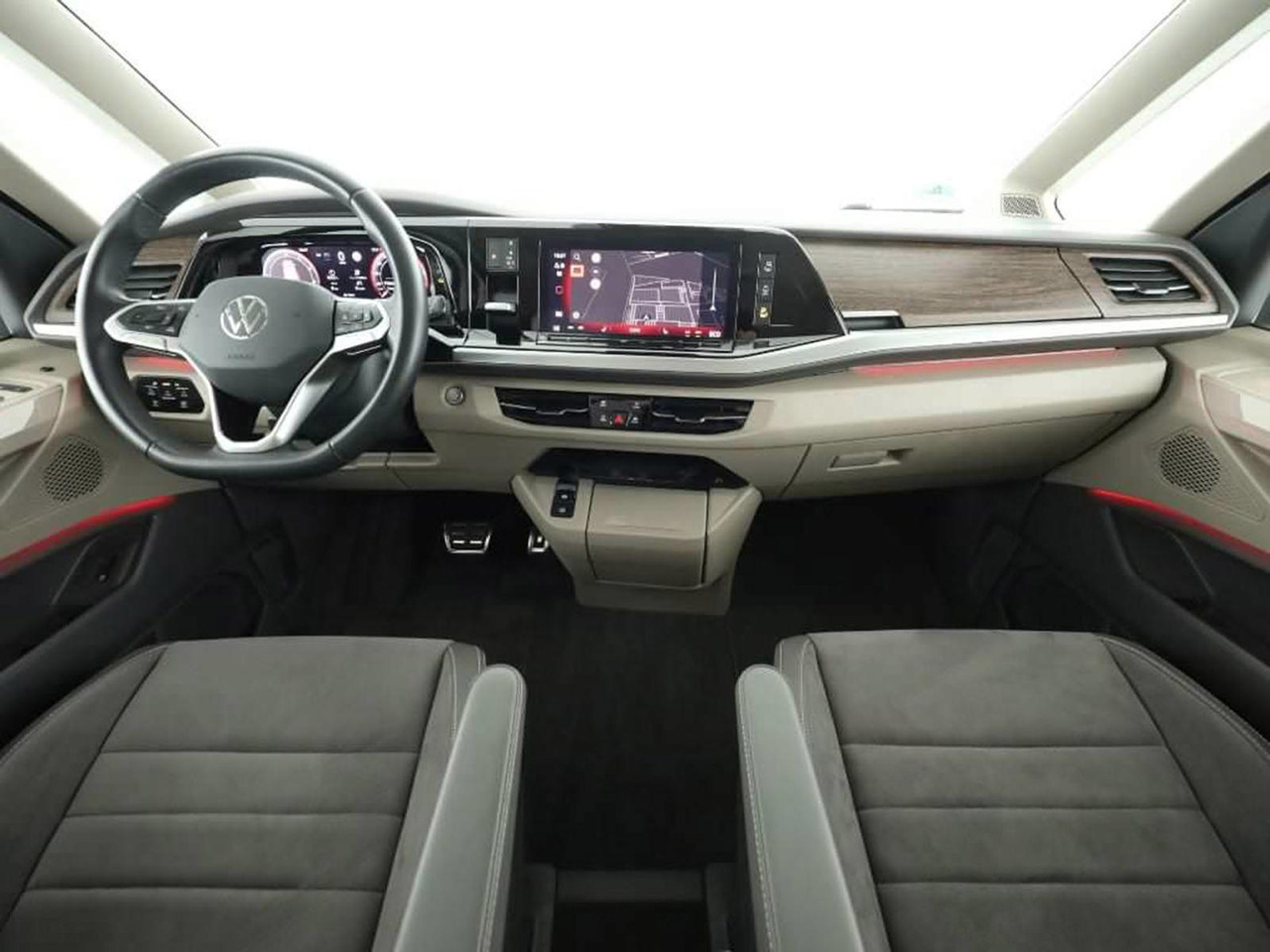 Volkswagen T7 Multivan Style eHybrid KR 4MOTION AHK Matrix - Minibus, Passenger van: picture 2 Volkswagen T7 Multivan Style eHybrid KR 4MOTION AHK Matrix - Minibus, Passenger van: picture 2