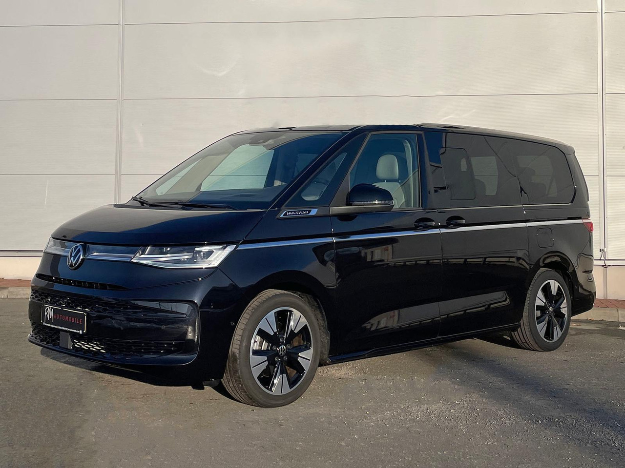 Volkswagen T7 Multivan Style eHybrid lang 4M AHK ACC Matrix - Minibus, Passenger van: picture 2 Volkswagen T7 Multivan Style eHybrid lang 4M AHK ACC Matrix - Minibus, Passenger van: picture 2