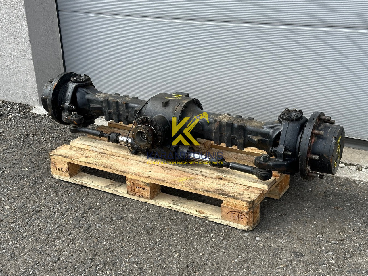 Dana Spicer Vorderachse-Planetenachse Typ:211/233-004. Kramer-Nr.1000304468. Ratio:1/13,714 #1000304468.03# - Axle and parts for Loader: picture 2 Dana Spicer Vorderachse-Planetenachse Typ:211/233-004. Kramer-Nr.1000304468. Ratio:1/13,714 #1000304468.03# - Axle and parts for Loader: picture 2