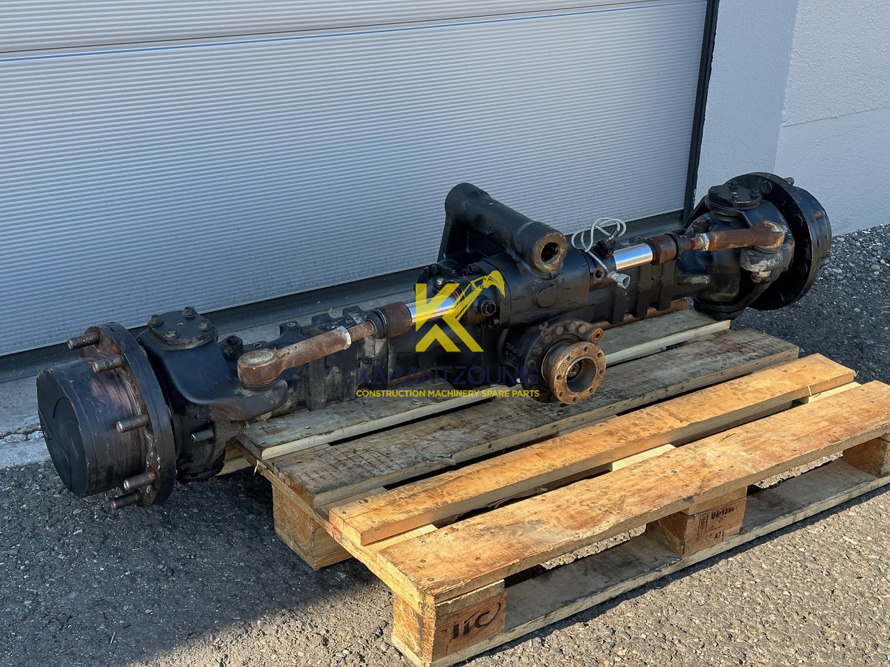 Dana Spicer Vorderachse-Planetenachse Typ:211/233-004. Kramer-Nr.1000304468. Ratio:1/13,714 #1000304468.04# - Axle and parts for Loader: picture 3 Dana Spicer Vorderachse-Planetenachse Typ:211/233-004. Kramer-Nr.1000304468. Ratio:1/13,714 #1000304468.04# - Axle and parts for Loader: picture 3