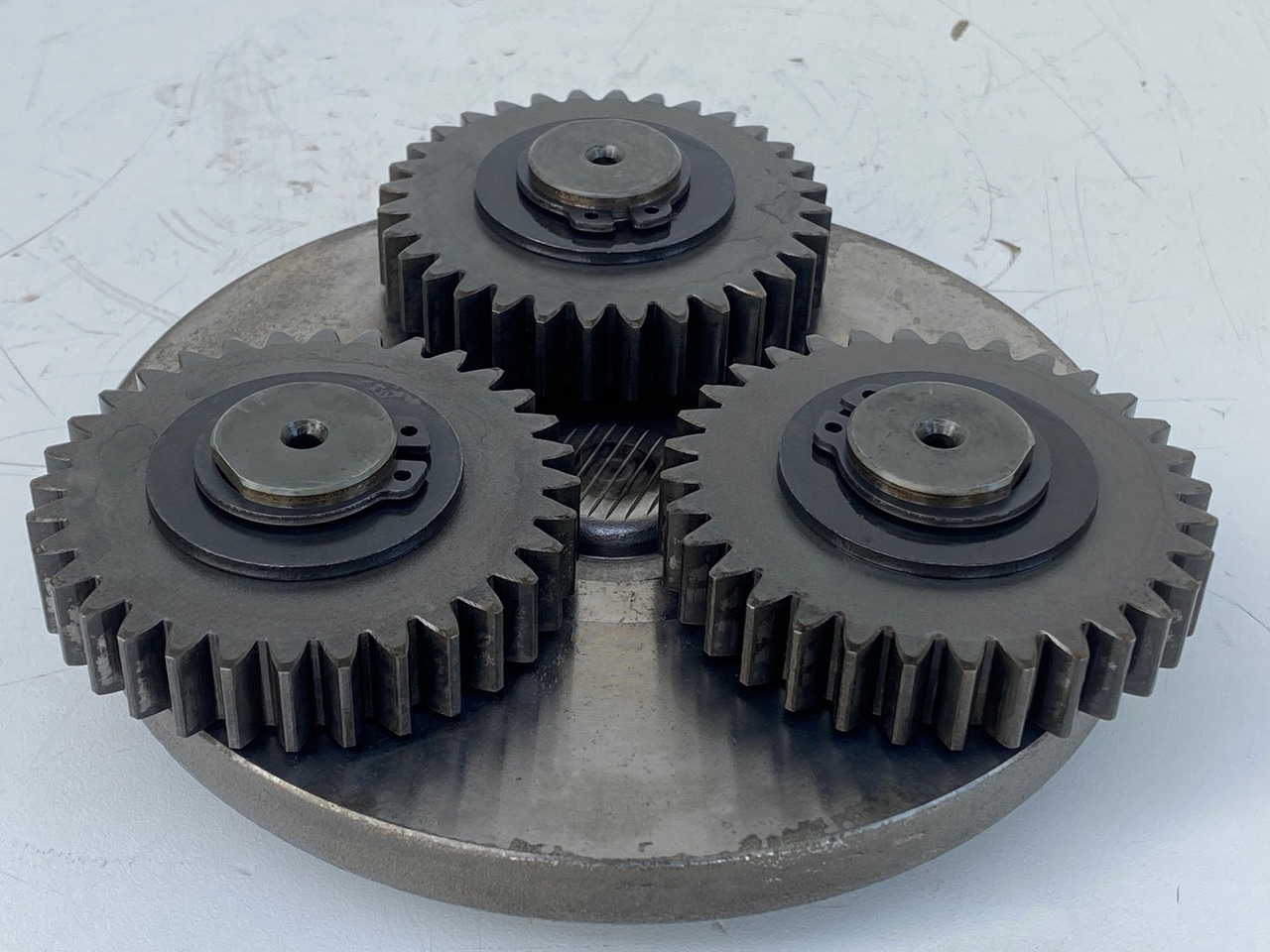 Liebherr Bonfiglioli Reduktionstufe ID-Nr.5007334. A308, A310, A312, A900 ZW, R308, R310, R312. #RE27.05# - Swing motor for Wheel excavator: picture 2 Liebherr Bonfiglioli Reduktionstufe ID-Nr.5007334. A308, A310, A312, A900 ZW, R308, R310, R312. #RE27.05# - Swing motor for Wheel excavator: picture 2