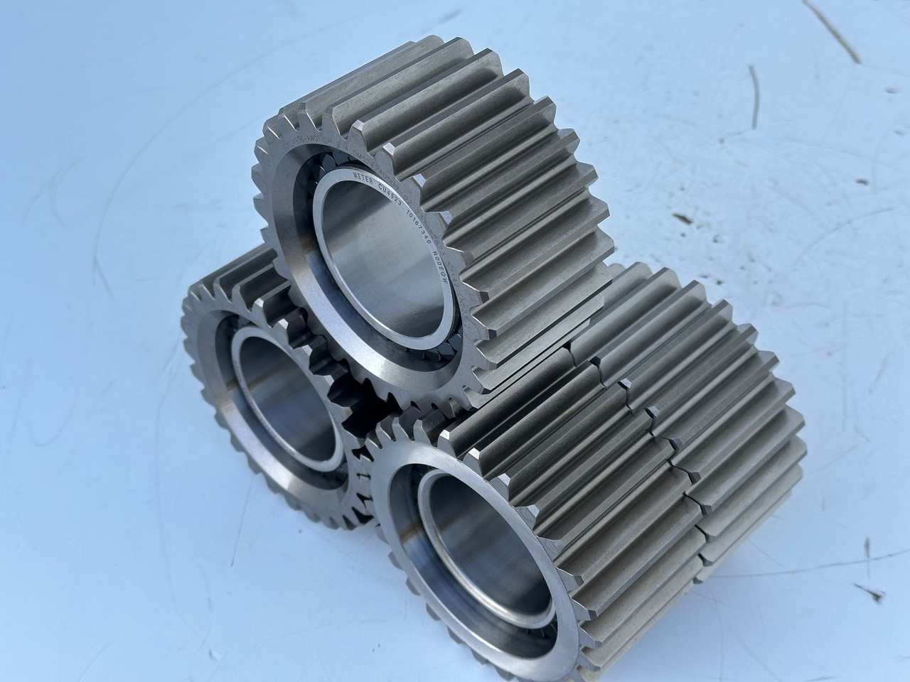 Liebherr Planetenrad ID-Nr.90024935. FAT400P112 - FAT400P130 - FAT400P139. R926, R928, R930, R934, R936, R938, R940, R944, R946, R950 T. #90024935.10.04# - Final drive for Construction machinery: picture 4 Liebherr Planetenrad ID-Nr.90024935. FAT400P112 - FAT400P130 - FAT400P139. R926, R928, R930, R934, R936, R938, R940, R944, R946, R950 T. #90024935.10.04# - Final drive for Construction machinery: picture 4