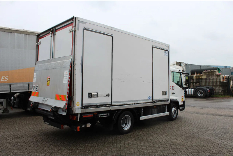 Renault D7.5 180 * CARRIER * TOP CONDITION * - Refrigerator truck: picture 3 Renault D7.5 180 * CARRIER * TOP CONDITION * - Refrigerator truck: picture 3