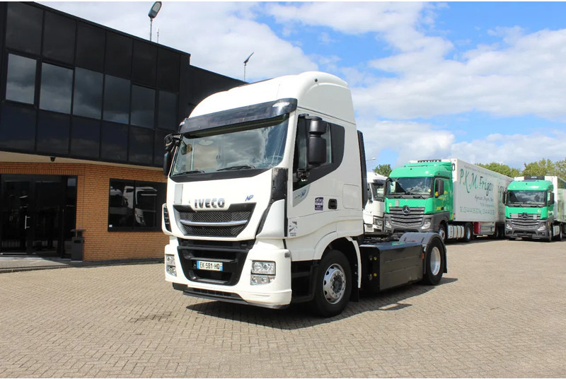 Iveco STRALIS 400 * RETARDER * CNG * 4X2 * LOW KM * - Tractor unit: picture 1 Iveco STRALIS 400 * RETARDER * CNG * 4X2 * LOW KM * - Tractor unit: picture 1