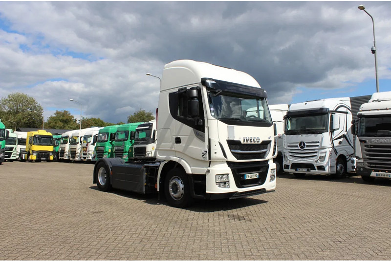Iveco STRALIS 400 * RETARDER * CNG * 4X2 * LOW KM * - Tractor unit: picture 3 Iveco STRALIS 400 * RETARDER * CNG * 4X2 * LOW KM * - Tractor unit: picture 3