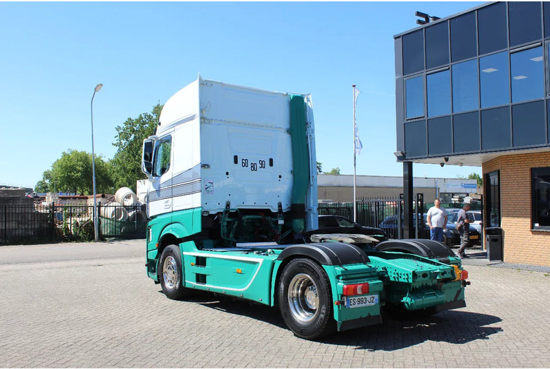 Mercedes-Benz Actros 1845 * EURO6 * 4X2 * 2 TANK * CHASSIS NOT 2018 * - Tractor unit: picture 3 Mercedes-Benz Actros 1845 * EURO6 * 4X2 * 2 TANK * CHASSIS NOT 2018 * - Tractor unit: picture 3