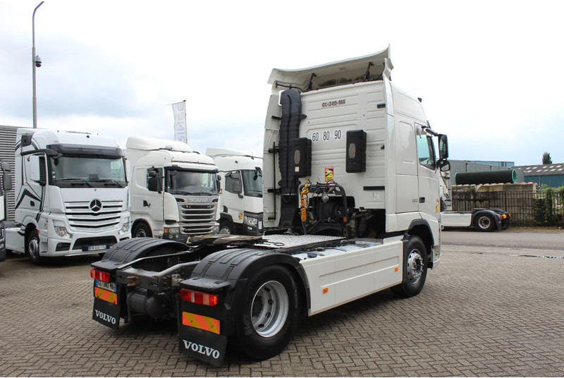 Volvo FH 13.500 * EURO5 * 2 TANK * 4X2 * chassi 2013 * top condition - Tractor unit: picture 5 Volvo FH 13.500 * EURO5 * 2 TANK * 4X2 * chassi 2013 * top condition - Tractor unit: picture 5