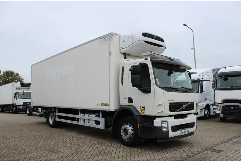 Volvo FE 260 * EURO5 * THERMO KING T-1200R * 4X2 * - Refrigerator truck: picture 4 Volvo FE 260 * EURO5 * THERMO KING T-1200R * 4X2 * - Refrigerator truck: picture 4