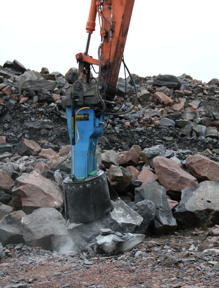 Finnsuoja SP-1 - Hydraulic hammer for Construction machinery: picture 3 Finnsuoja SP-1 - Hydraulic hammer for Construction machinery: picture 3