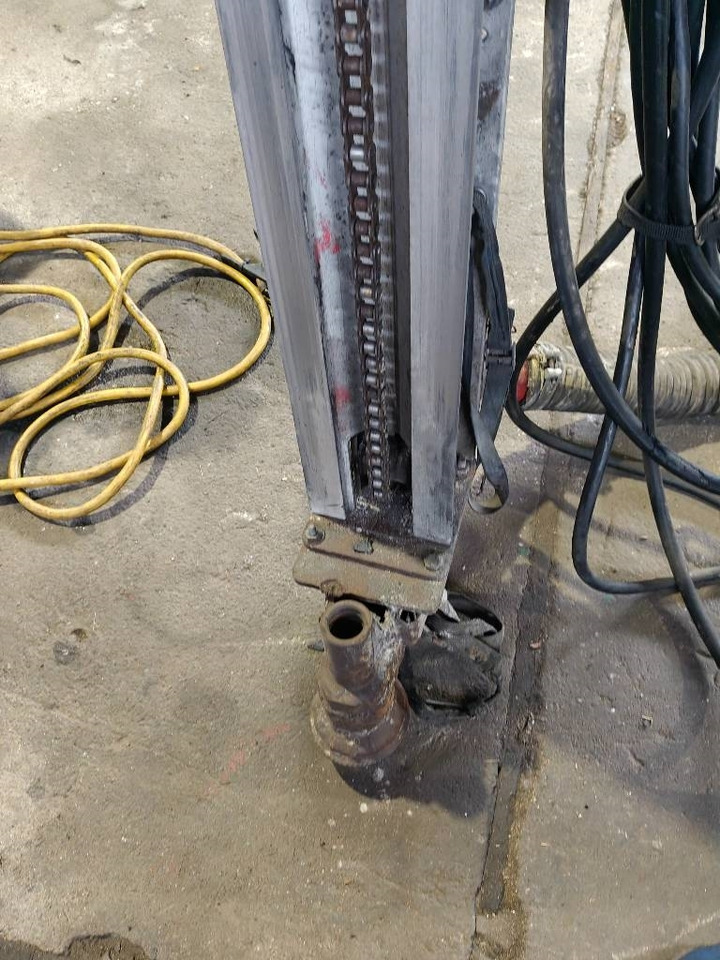 Drilling rig Tamrock COMMANDO 120RF: picture 12