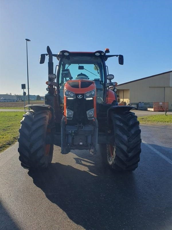 Kubota M7171 High End - Farm tractor: picture 2 Kubota M7171 High End - Farm tractor: picture 2