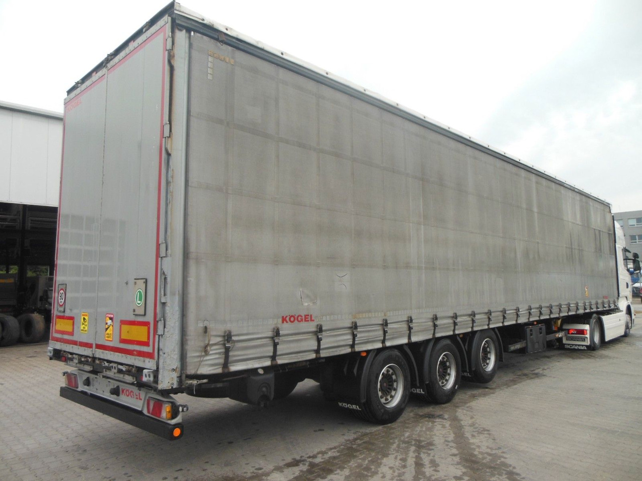 Kögel SN 24, LOWDECK, LIFTACHSE, SAF - Curtainsider semi-trailer: picture 1 Kögel SN 24, LOWDECK, LIFTACHSE, SAF - Curtainsider semi-trailer: picture 1