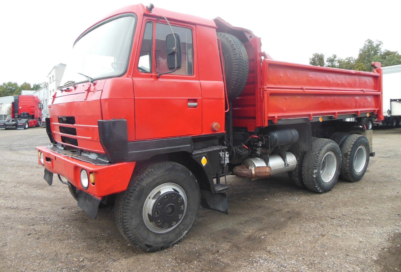Tatra T 815, 6x6 - Tipper: picture 1 Tatra T 815, 6x6 - Tipper: picture 1