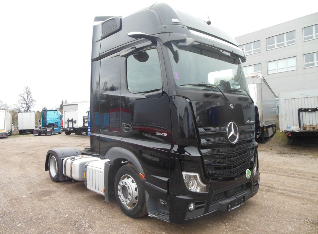 Mercedes-Benz 1848 ACTROS, LOWDECK, GIGA SPACE, STANDKLIMA - Tractor unit: picture 2 Mercedes-Benz 1848 ACTROS, LOWDECK, GIGA SPACE, STANDKLIMA - Tractor unit: picture 2