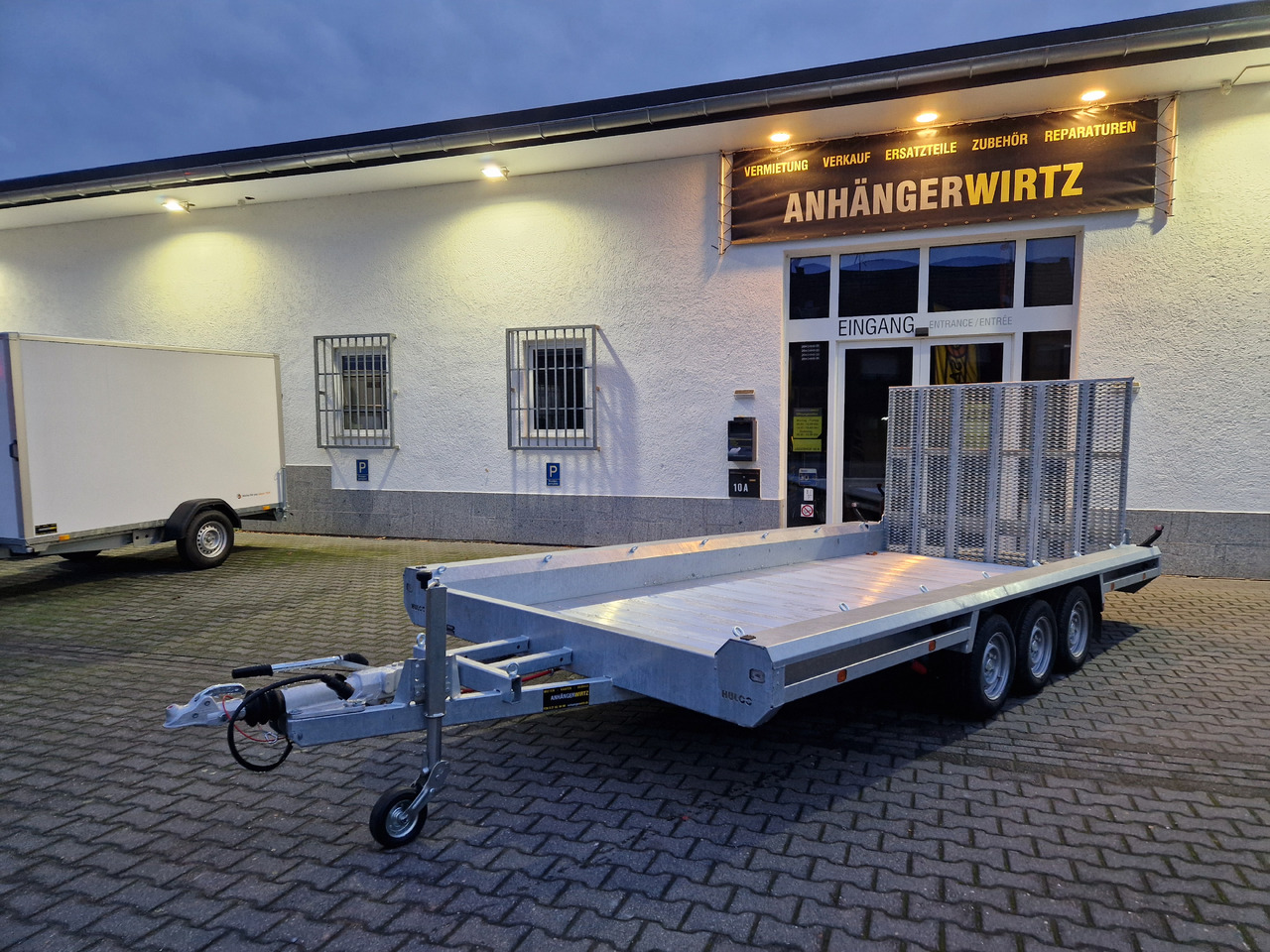 HULCO TERRAX Aluboden 469x195x27cm Heckrampe 150cm Tridem 3500kg (XXL) - Plant trailer: picture 1 HULCO TERRAX Aluboden 469x195x27cm Heckrampe 150cm Tridem 3500kg (XXL) - Plant trailer: picture 1