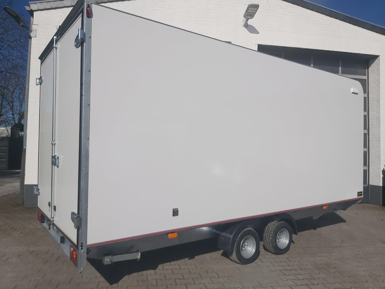 Hochlader Koffer TFSP 500T.00 500x220x210cm aero Zurrsystem 10 Zoll (XXL) 100km/H 2700kg - Closed box trailer: picture 5 Hochlader Koffer TFSP 500T.00 500x220x210cm aero Zurrsystem 10 Zoll (XXL) 100km/H 2700kg - Closed box trailer: picture 5