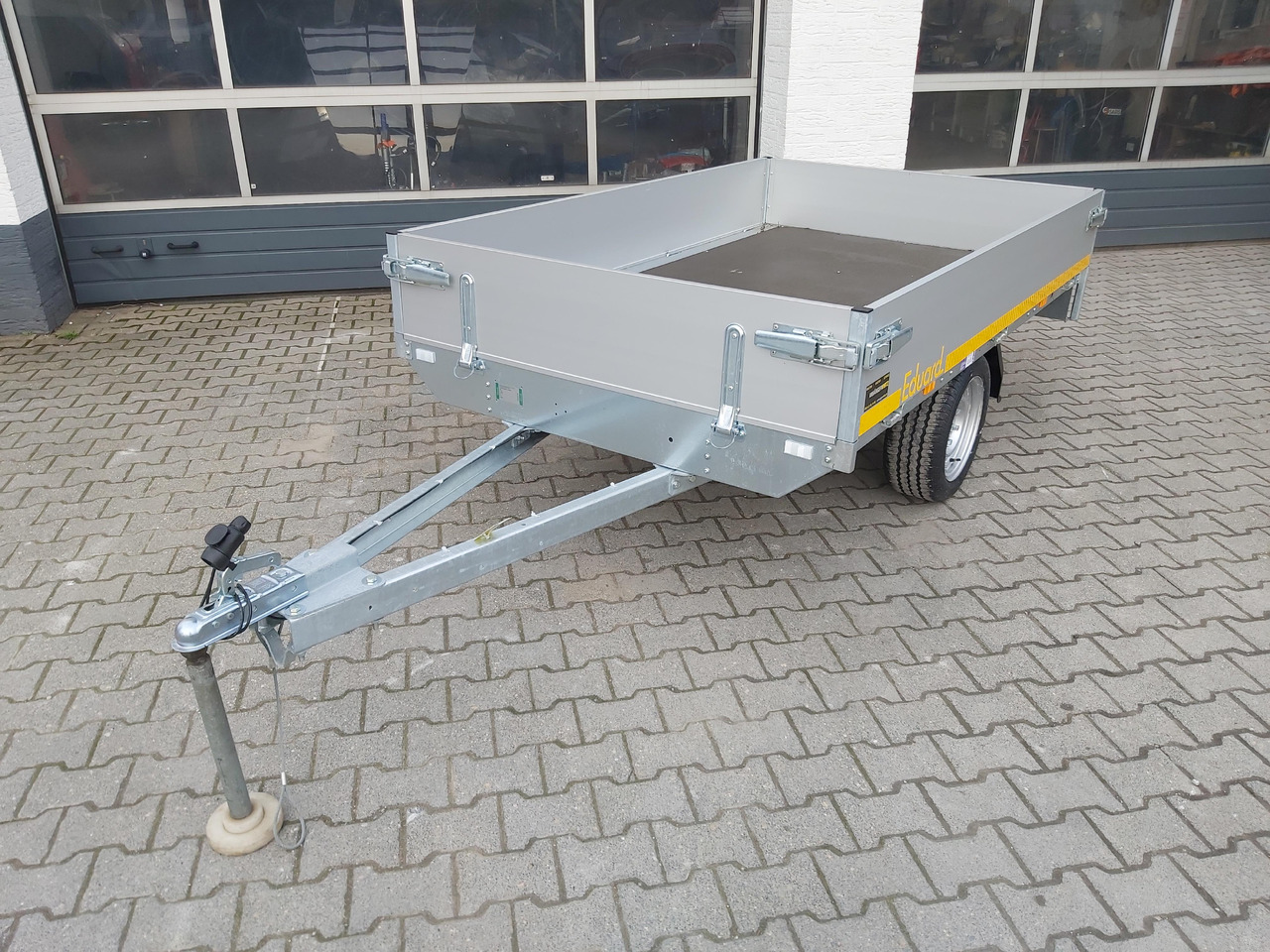 Hochlader light 2314 230x145x30cm Lfh: 63cm (XS) 750kg ungebremst Online Aktion - Car trailer: picture 1 Hochlader light 2314 230x145x30cm Lfh: 63cm (XS) 750kg ungebremst Online Aktion - Car trailer: picture 1