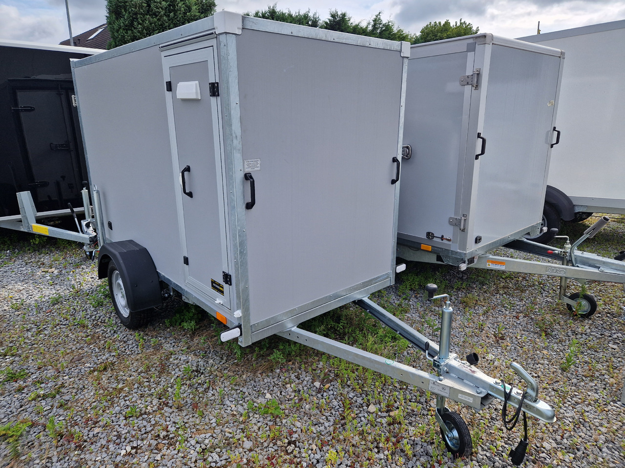 Kargo TFDG 250.00 250x125x150cm Seitentür Zurrsystem 100km/H 750kg Abverkauf - Closed box trailer: picture 2 Kargo TFDG 250.00 250x125x150cm Seitentür Zurrsystem 100km/H 750kg Abverkauf - Closed box trailer: picture 2