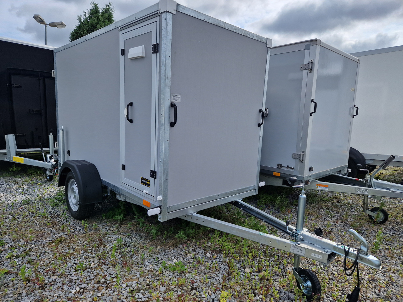 Kargo TFDG 250.00 250x125x150cm Seitentür Zurrsystem 100km/H 750kg Abverkauf - Closed box trailer: picture 1 Kargo TFDG 250.00 250x125x150cm Seitentür Zurrsystem 100km/H 750kg Abverkauf - Closed box trailer: picture 1