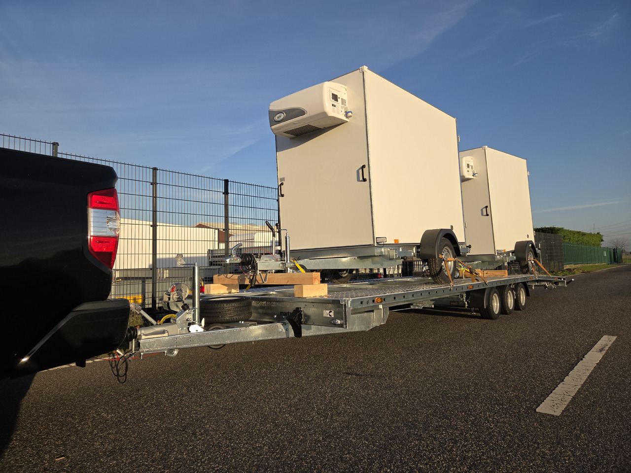 Martz Cartrailer GT PLUS 850/3 S 3,5T 850x215cm Lohr Blech Fahrschienen Rampen Tridem 3500kg 100km/H - Autotransporter trailer: picture 1 Martz Cartrailer GT PLUS 850/3 S 3,5T 850x215cm Lohr Blech Fahrschienen Rampen Tridem 3500kg 100km/H - Autotransporter trailer: picture 1