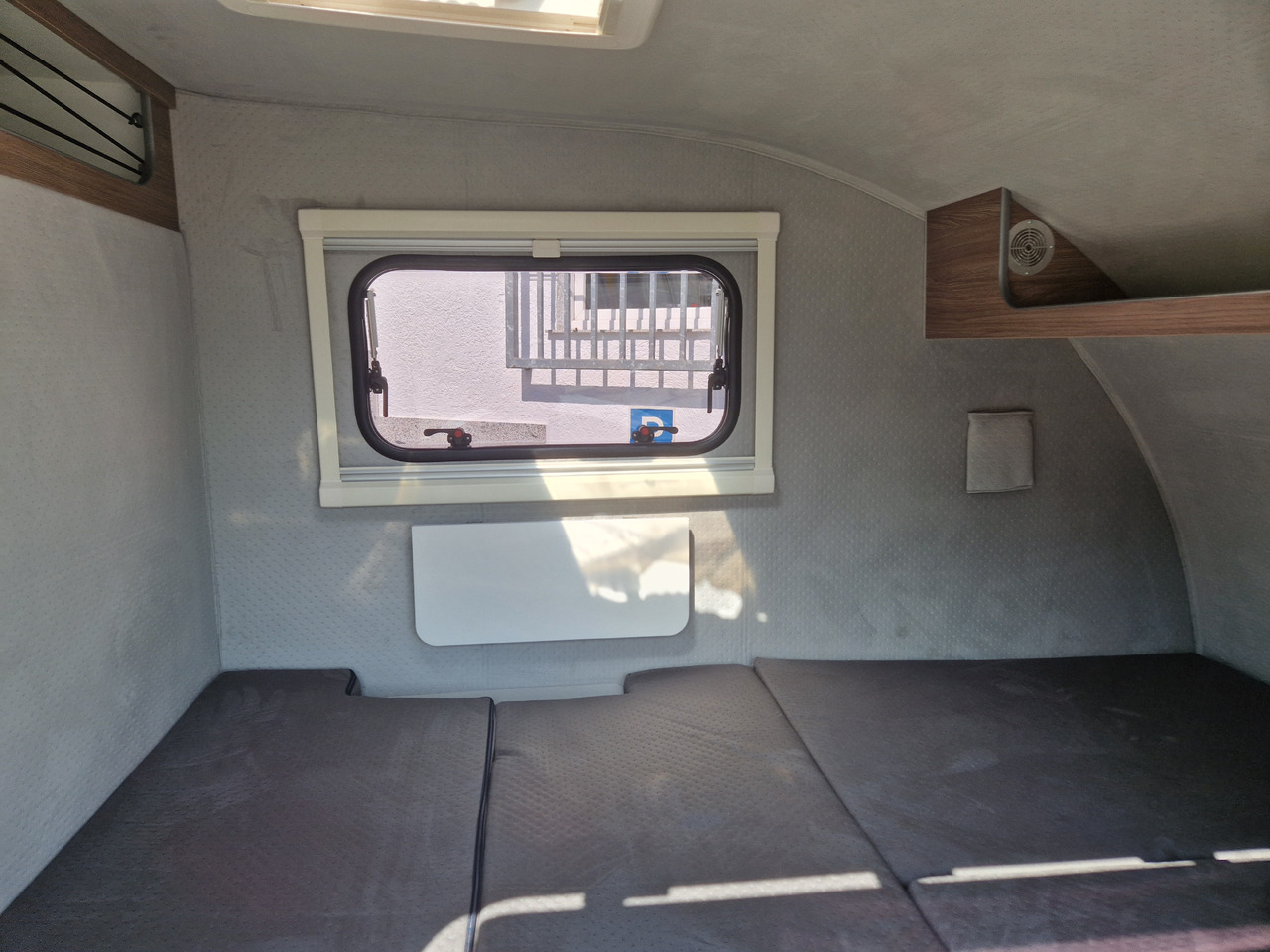 Mini Camper Mini Tommy TMC25 Basic 252x140x121cm 750kg gebremst 100km/H - Car trailer: picture 5 Mini Camper Mini Tommy TMC25 Basic 252x140x121cm 750kg gebremst 100km/H - Car trailer: picture 5