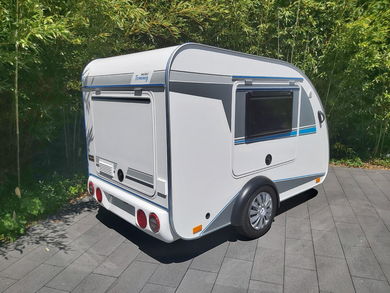 Mini Camper Mini Tommy TMC25 Basic V1 252x140x121cm Küche 100km/H 750kg ohne Bremse Winter Aktion - Caravan: picture 3 Mini Camper Mini Tommy TMC25 Basic V1 252x140x121cm Küche 100km/H 750kg ohne Bremse Winter Aktion - Caravan: picture 3