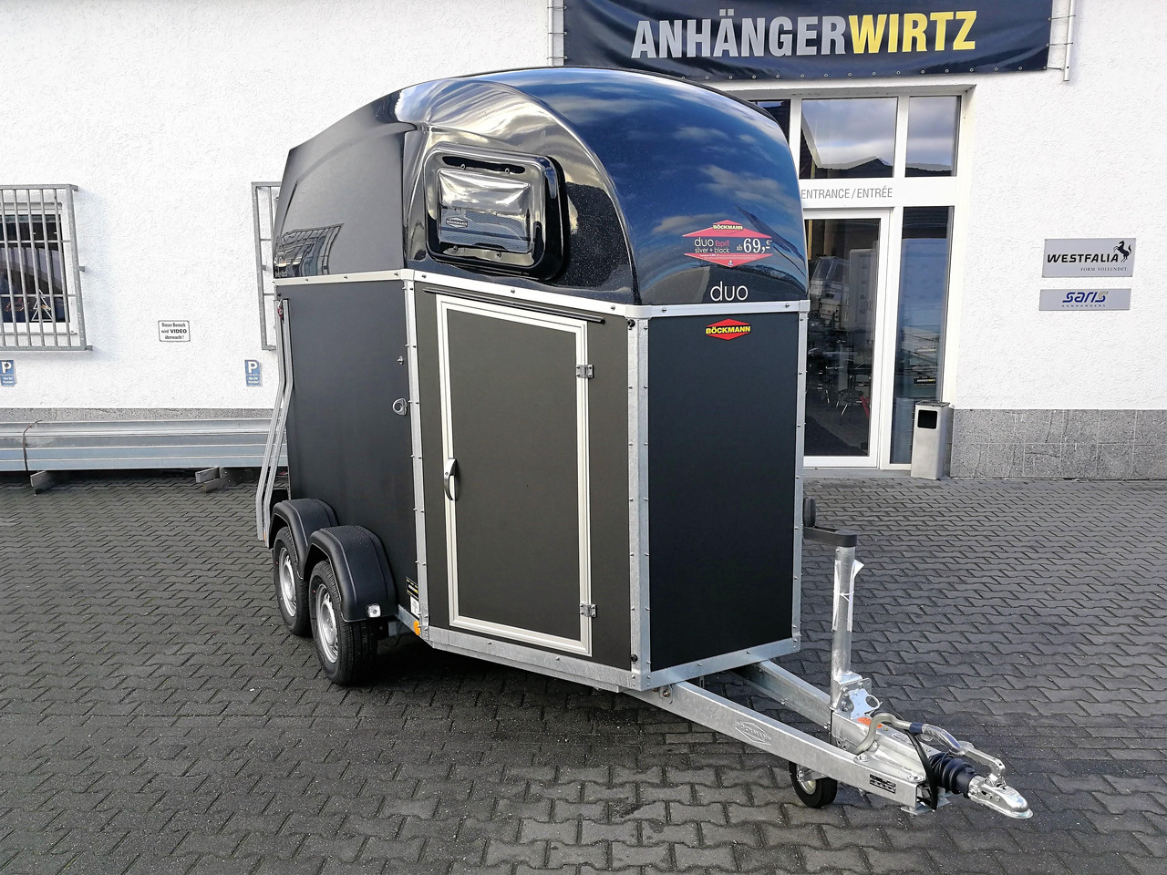 Pferdeanhänger Böckmann DUO Esprit silver black Haube schwarz 2400kg Modell 2024 - Horse trailer: picture 5 Pferdeanhänger Böckmann DUO Esprit silver black Haube schwarz 2400kg Modell 2024 - Horse trailer: picture 5