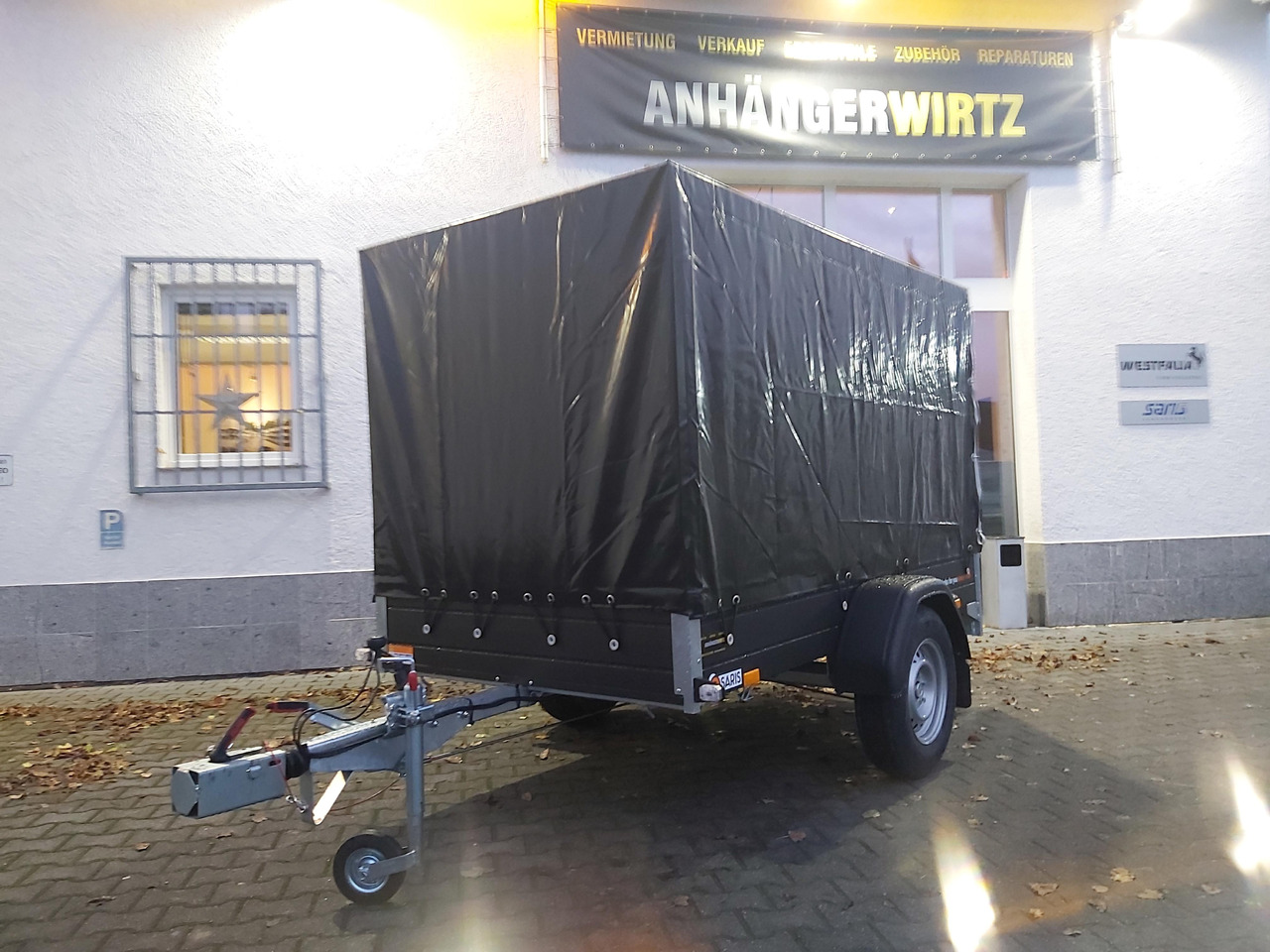 Saris Anhänger DV135 McAlu Pro MP 255x133x150cm Hochplane black (S)1350kg black deal Januar Aktio - Car trailer: picture 1 Saris Anhänger DV135 McAlu Pro MP 255x133x150cm Hochplane black (S)1350kg black deal Januar Aktio - Car trailer: picture 1