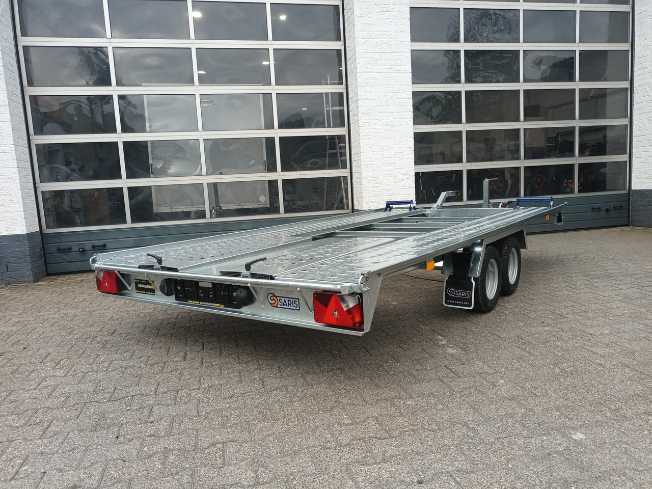 Saris Cartrailer AT 401 202 2700 2 K easyload ankippbar Rampen Fahrschienen Radstop 2700kg 100km/H - Autotransporter trailer: picture 5 Saris Cartrailer AT 401 202 2700 2 K easyload ankippbar Rampen Fahrschienen Radstop 2700kg 100km/H - Autotransporter trailer: picture 5