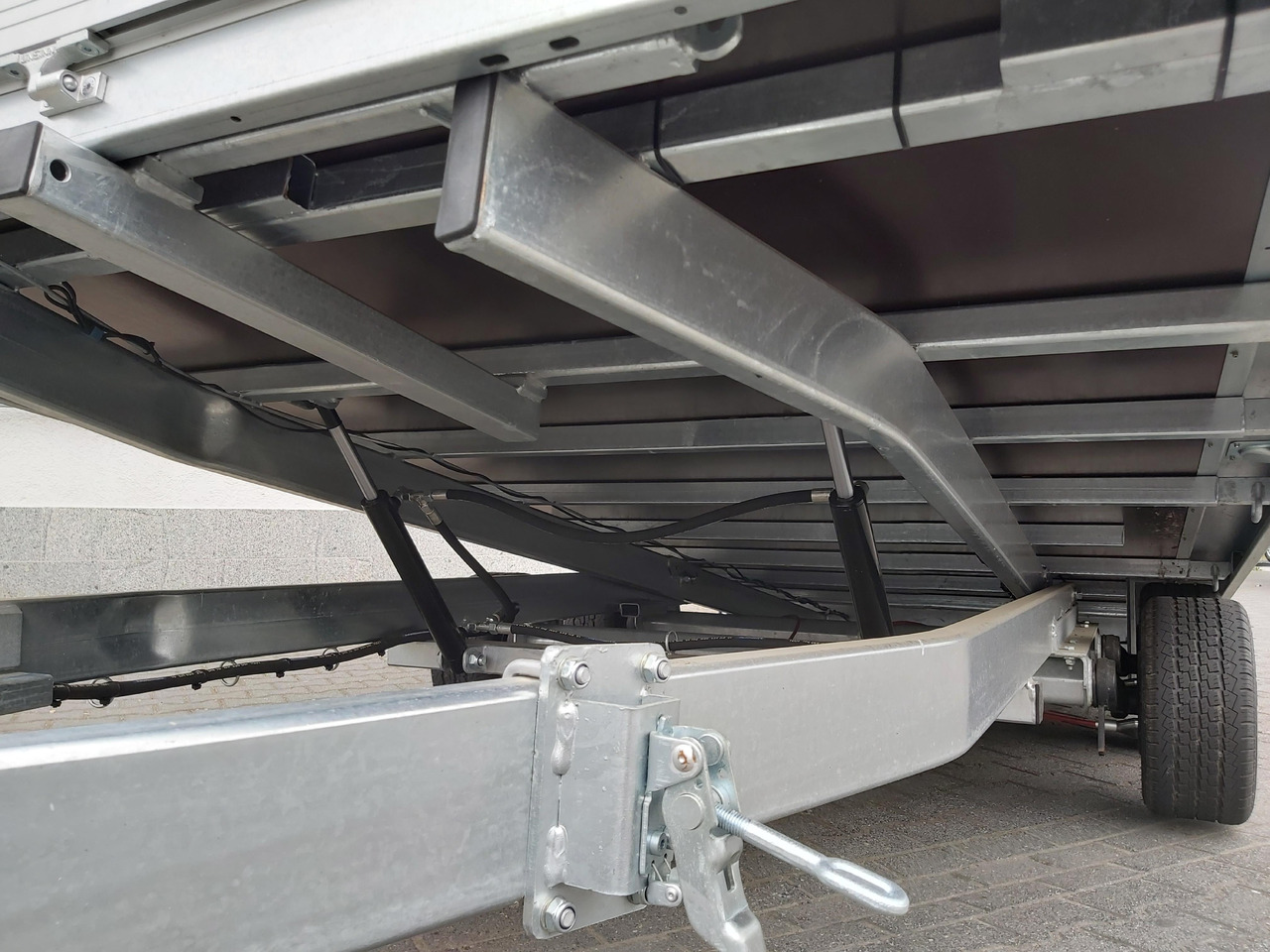 Unsinn Maschinentransporter PKL 3042-10-2040 426x204x350cm easyload Alufelgen 3000kg - Dropside/ Flatbed trailer: picture 5 Unsinn Maschinentransporter PKL 3042-10-2040 426x204x350cm easyload Alufelgen 3000kg - Dropside/ Flatbed trailer: picture 5