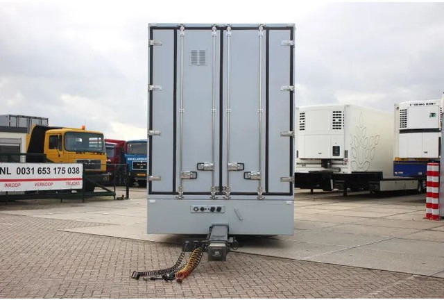 DRACO Middenas aanhangwagen bloemen / planten verkoopwagen - Closed box trailer: picture 4 DRACO Middenas aanhangwagen bloemen / planten verkoopwagen - Closed box trailer: picture 4