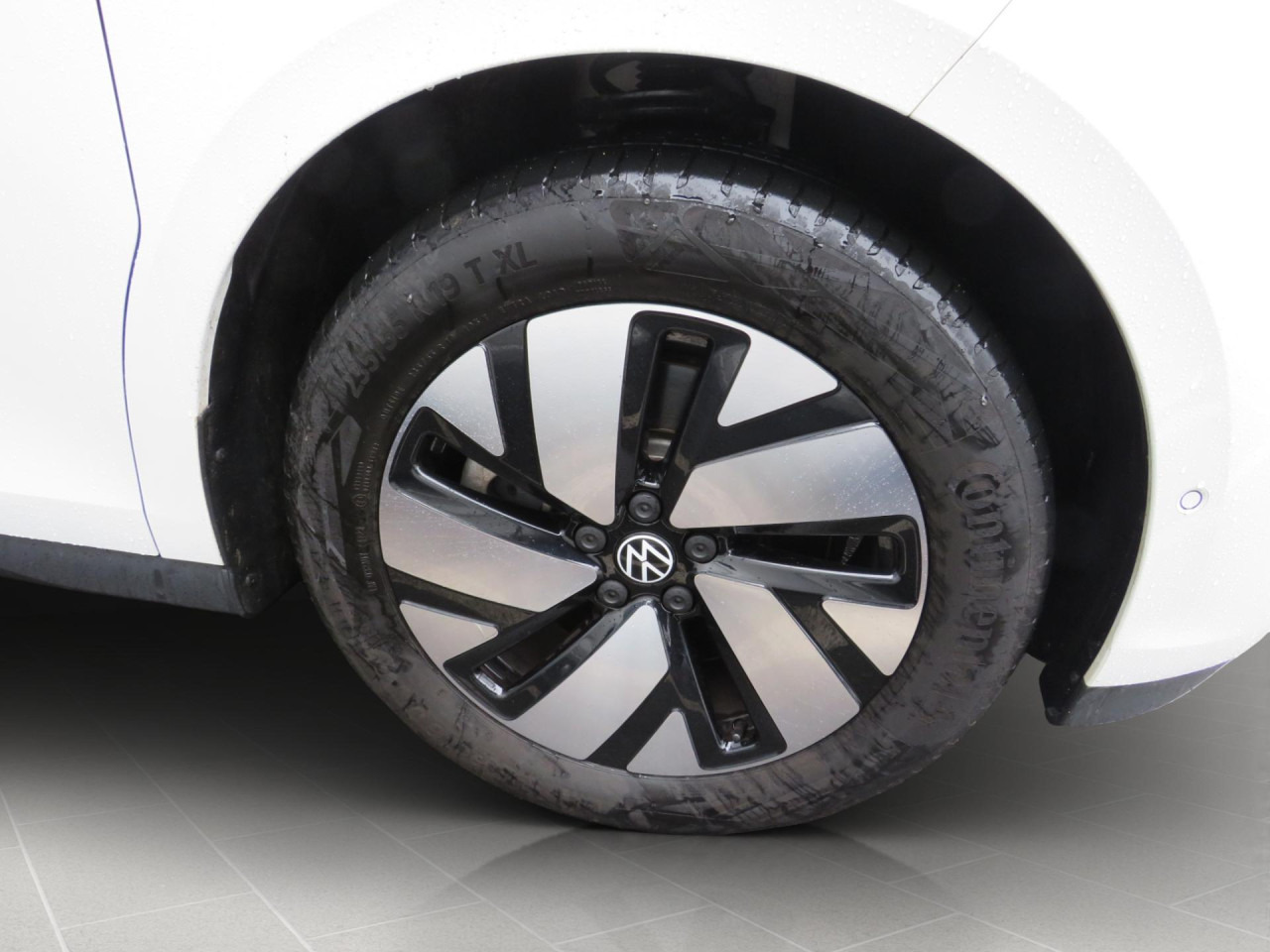 VOLKSWAGEN ID. Buzz Cargo 150 kW Klima AHK Navi ZV - Small van, Electric van: picture 2 VOLKSWAGEN ID. Buzz Cargo 150 kW Klima AHK Navi ZV - Small van, Electric van: picture 2