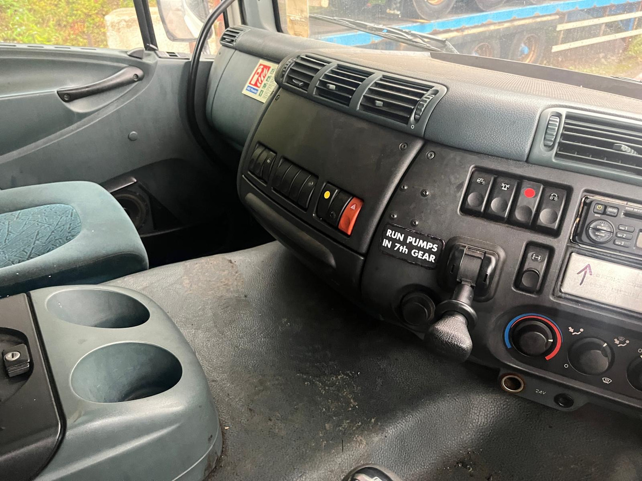 DAF 75 CF - Tanker truck: picture 5 DAF 75 CF - Tanker truck: picture 5