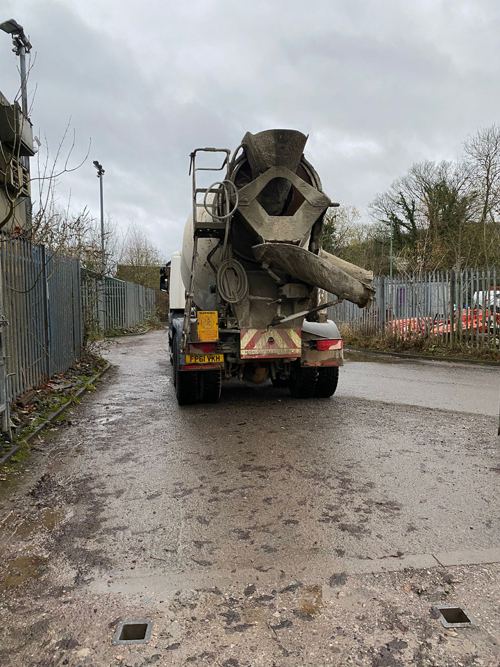 Scania P280 6x4 Concrete Mixer - Concrete mixer truck: picture 4 Scania P280 6x4 Concrete Mixer - Concrete mixer truck: picture 4