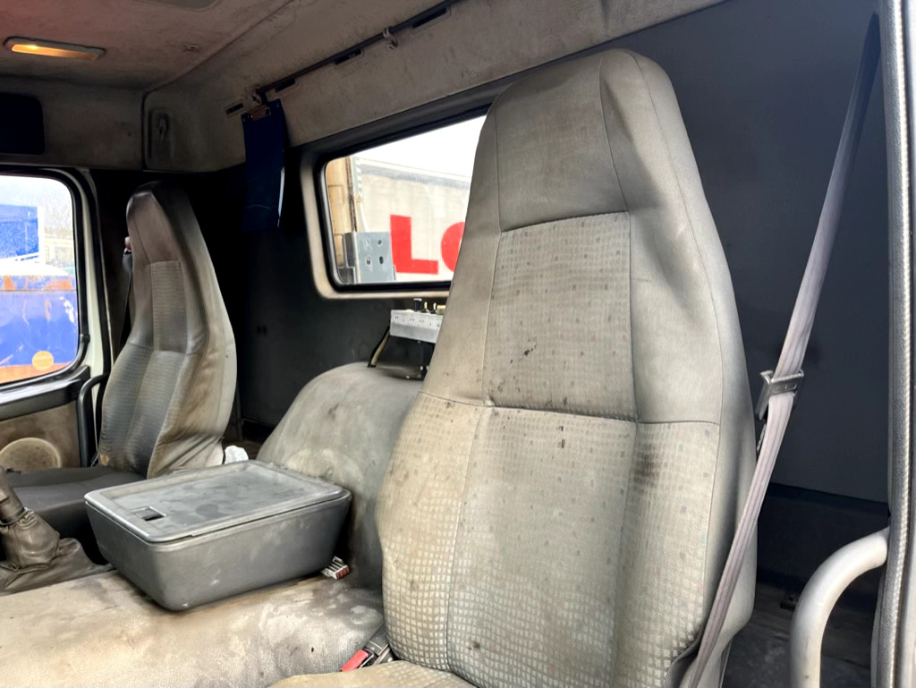 VOLVO FM9 260 6X2 leasing VOLVO FM9 260 6X2: picture 11