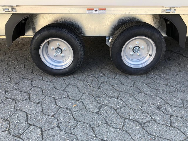 Humbaur HN 304121 Hochlader 3,0 to. 4100 x 2100 x 350 mm - Car trailer: picture 4 Humbaur HN 304121 Hochlader 3,0 to. 4100 x 2100 x 350 mm - Car trailer: picture 4