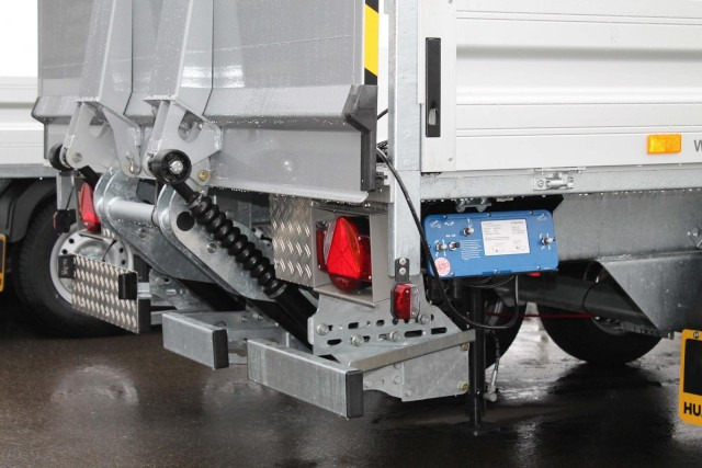 New Closed box trailer Humbaur Hebebühnenanhänger HK 35 45 22 V-Deichsel, 3,5 to. 4180 x 2135 x 2085 mm: picture 8
