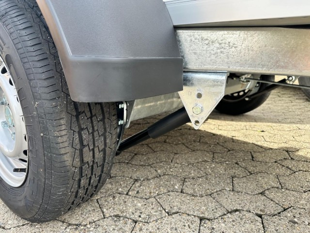 Humbaur Koffer HK 132513-15P, 100 km/h 1,3 t. 2510 x 1310 x 1520 mm - Closed box trailer: picture 3 Humbaur Koffer HK 132513-15P, 100 km/h 1,3 t. 2510 x 1310 x 1520 mm - Closed box trailer: picture 3