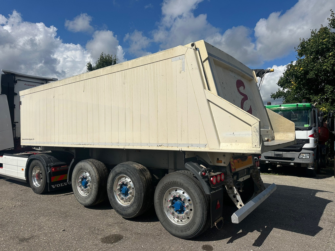 LANGENDORF SKA 24/34 - Tipper semi-trailer: picture 5 LANGENDORF SKA 24/34 - Tipper semi-trailer: picture 5