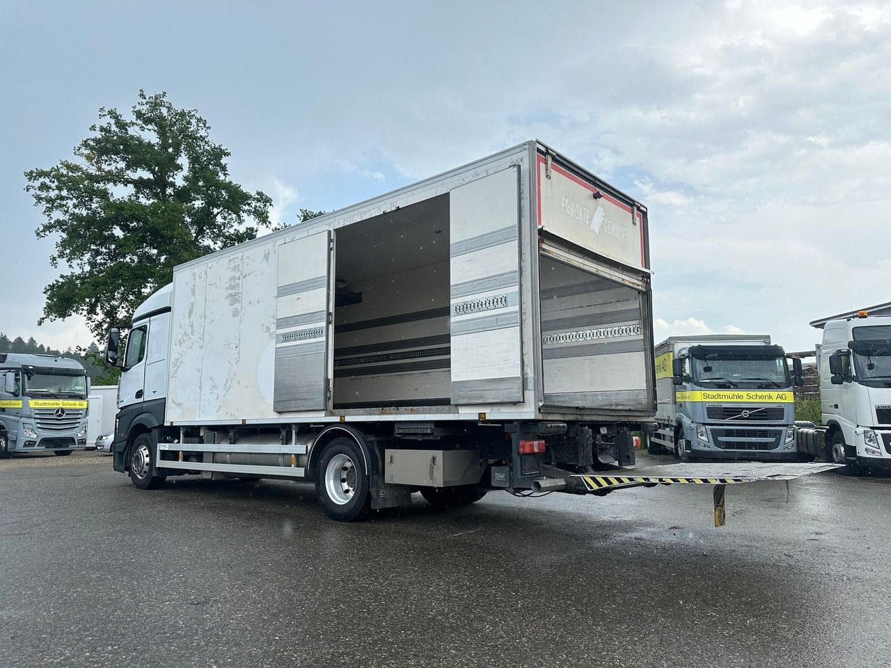 MERCEDES-BENZ actros 18.42 4x2 Gas-Kühlfahrzeug - Refrigerator truck: picture 2 MERCEDES-BENZ actros 18.42 4x2 Gas-Kühlfahrzeug - Refrigerator truck: picture 2