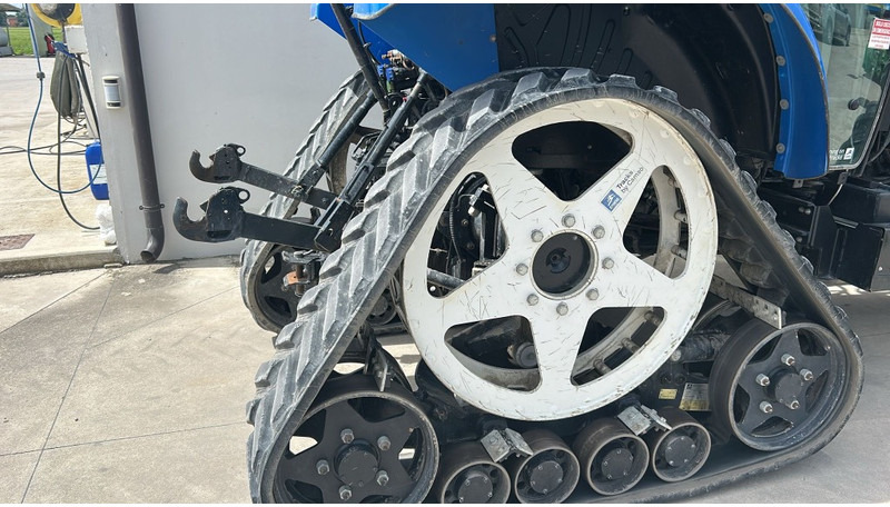 New Holland T 5.105 Smart Trax - Farm tractor: picture 3 New Holland T 5.105 Smart Trax - Farm tractor: picture 3