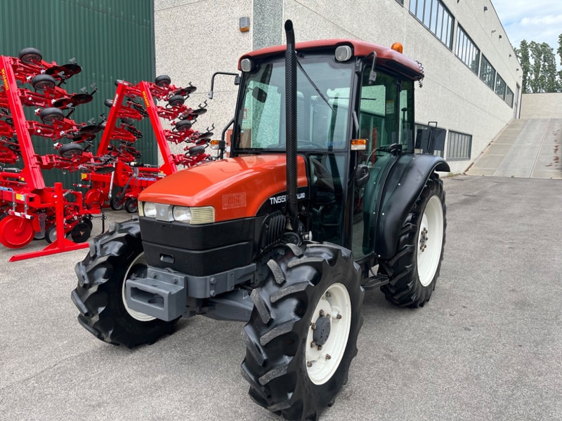 New Holland TN 55 D - Farm tractor: picture 1 New Holland TN 55 D - Farm tractor: picture 1