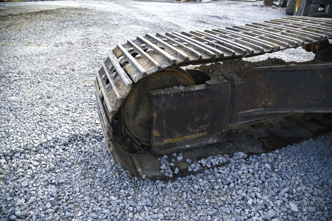 Crawler excavator CASE CX240B: picture 19