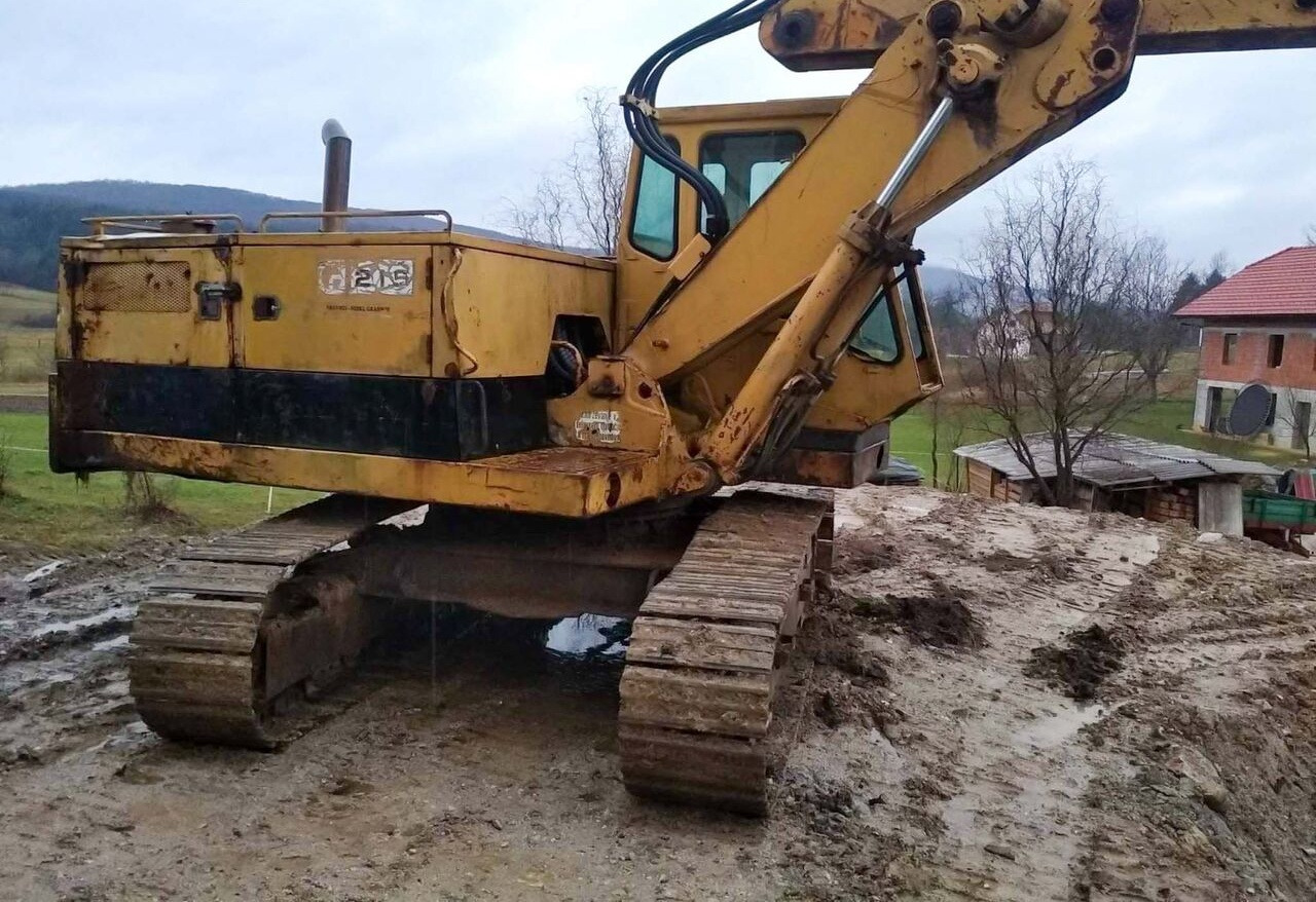 Caterpillar 215 - Crawler excavator: picture 2 Caterpillar 215 - Crawler excavator: picture 2