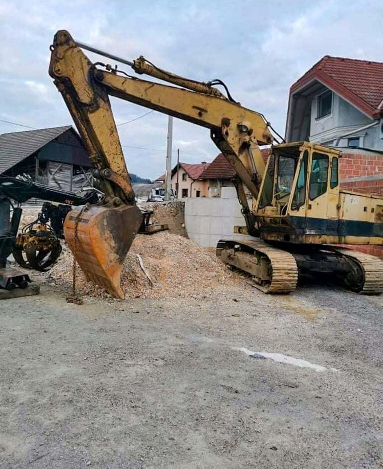 Caterpillar 215 - Crawler excavator: picture 3 Caterpillar 215 - Crawler excavator: picture 3