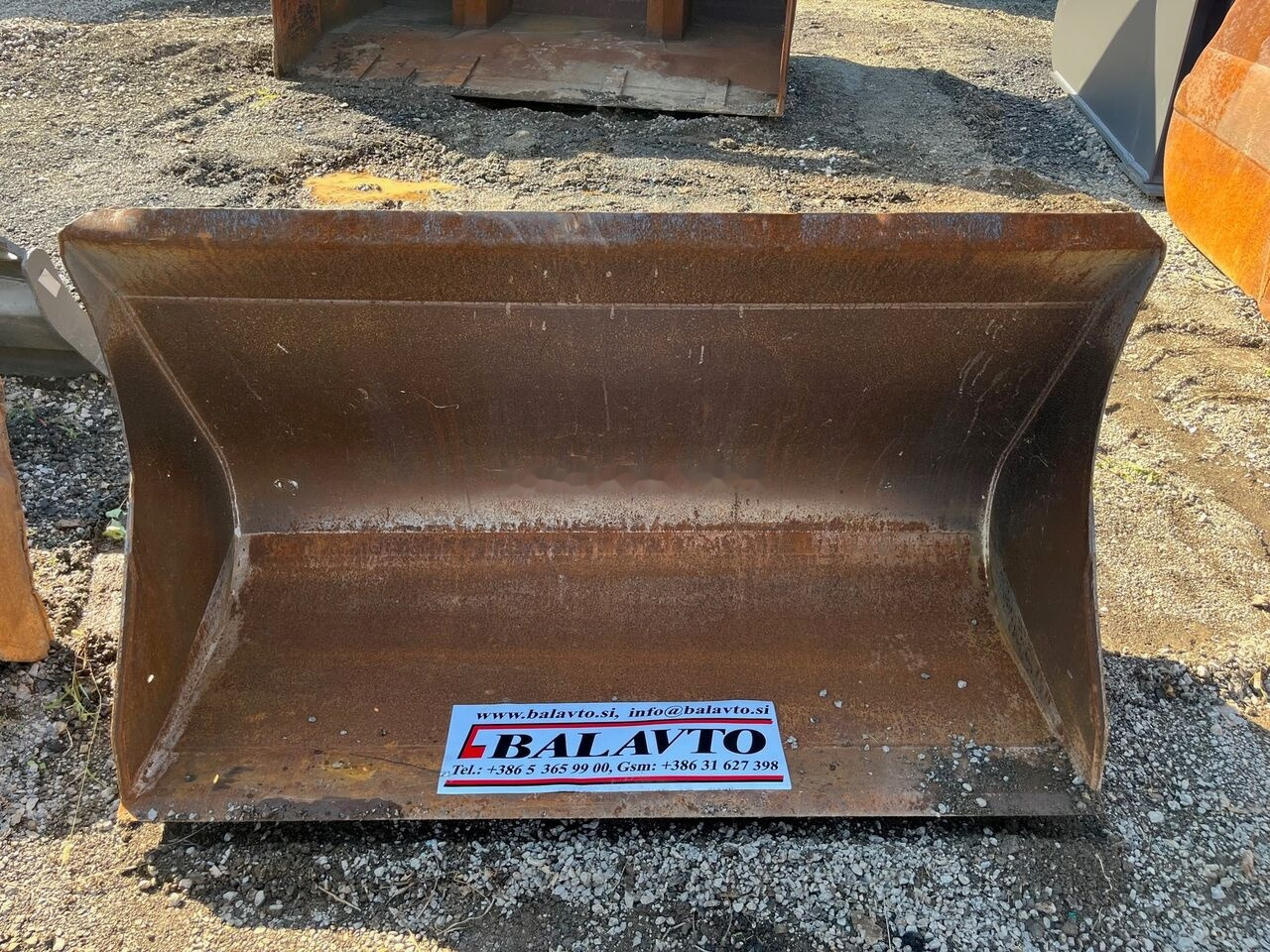 Loader bucket Loader bucket 1650 mm: picture 1