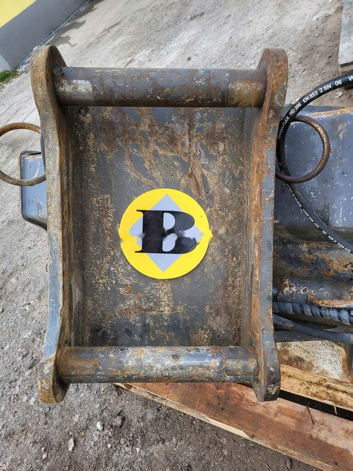 Tilt bucket 1500 mm S60 - Excavator bucket: picture 3 Tilt bucket 1500 mm S60 - Excavator bucket: picture 3