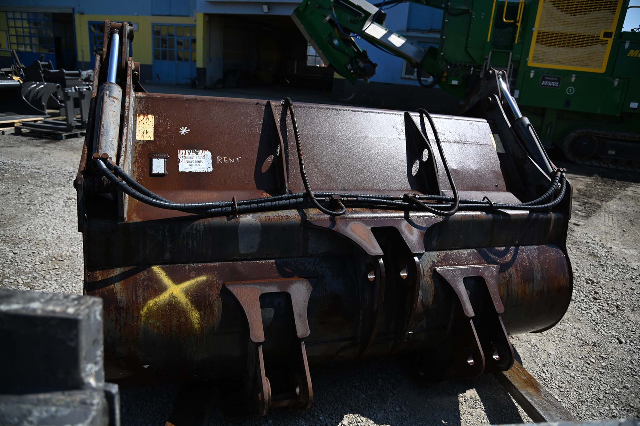 Trevi Benne loader bucket 2500 mm - Loader bucket: picture 5 Trevi Benne loader bucket 2500 mm - Loader bucket: picture 5